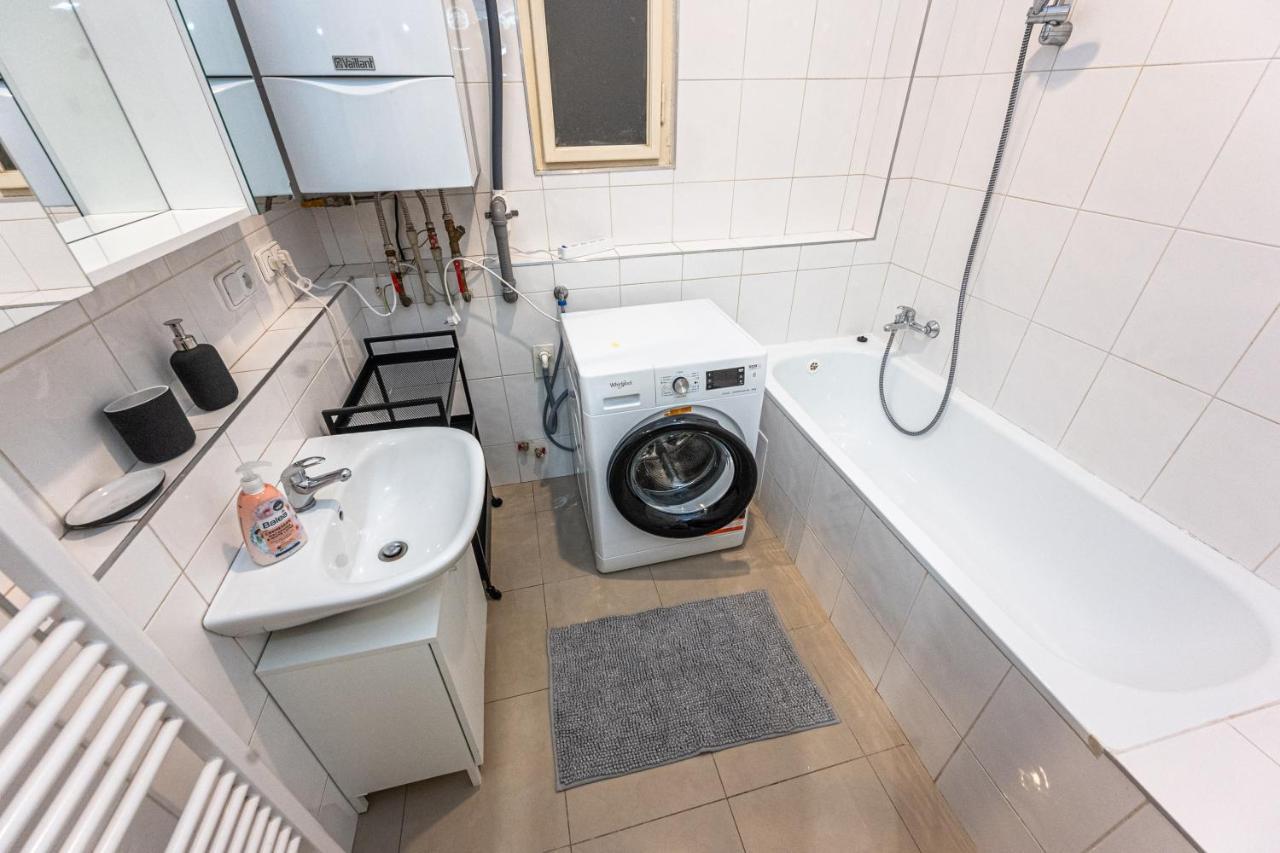 Vltava 7 Apartment *
