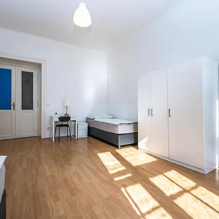 Vltava Apartments Prague 7 Exterior photo